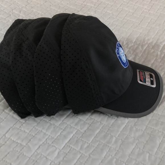 BNWOT Set of 4 Gray OTTO baseball-style caps for poolside, work, golf, etc! - Picture 4 of 9